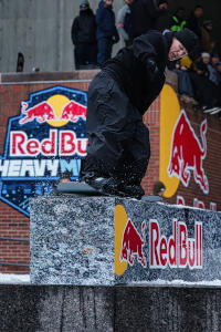 Red Bull Heavy Metal Snowboard 2026 31